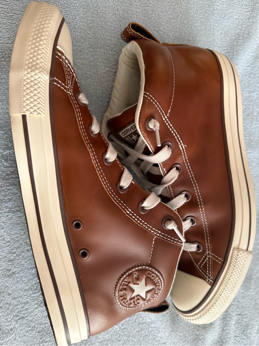 Converse Chuck Taylor All Star Street Mid 'Pinecone' colorway